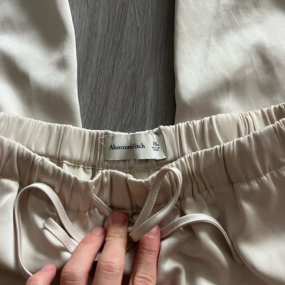 Abercrombie & Fitch - everyday silky pant - Picture 3 of 6